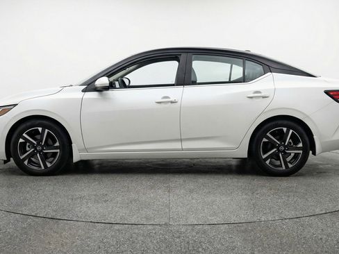Used 2025 Nissan Sentra SV image 5