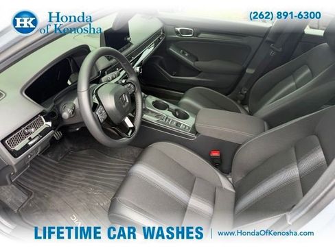 Used 2025 Honda Civic Sport image 5