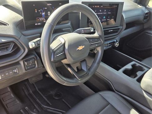 Used 2024 Chevrolet Silverado EV W/T AWD/4WD image 12