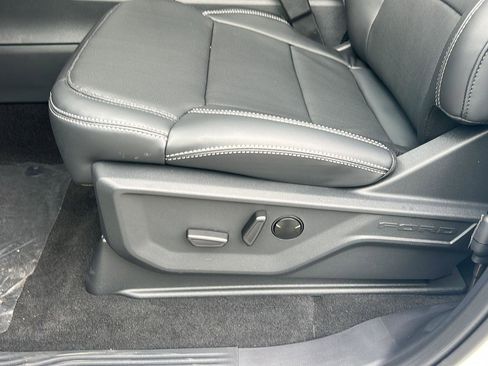 New 2025 Ford Expedition Max Platinum w/ Stealth Performance Package image 43