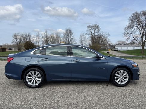 Used 2024 Chevrolet Malibu LT FWD image 2