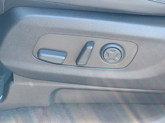 Used 2025 Kia Carnival SX Prestige FWD image 31