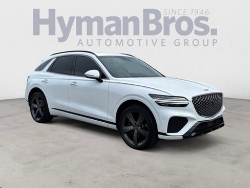 Used 2023 Genesis GV70 2.5T w/ Sport Prestige Package image 1