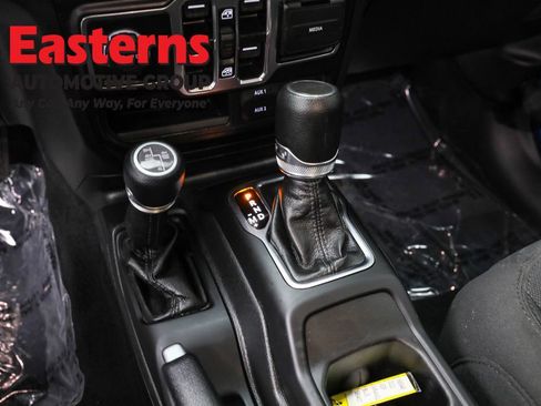 Used 2023 Jeep Wrangler Unlimited w/ Cold Weather Group AWD/4WD image 22