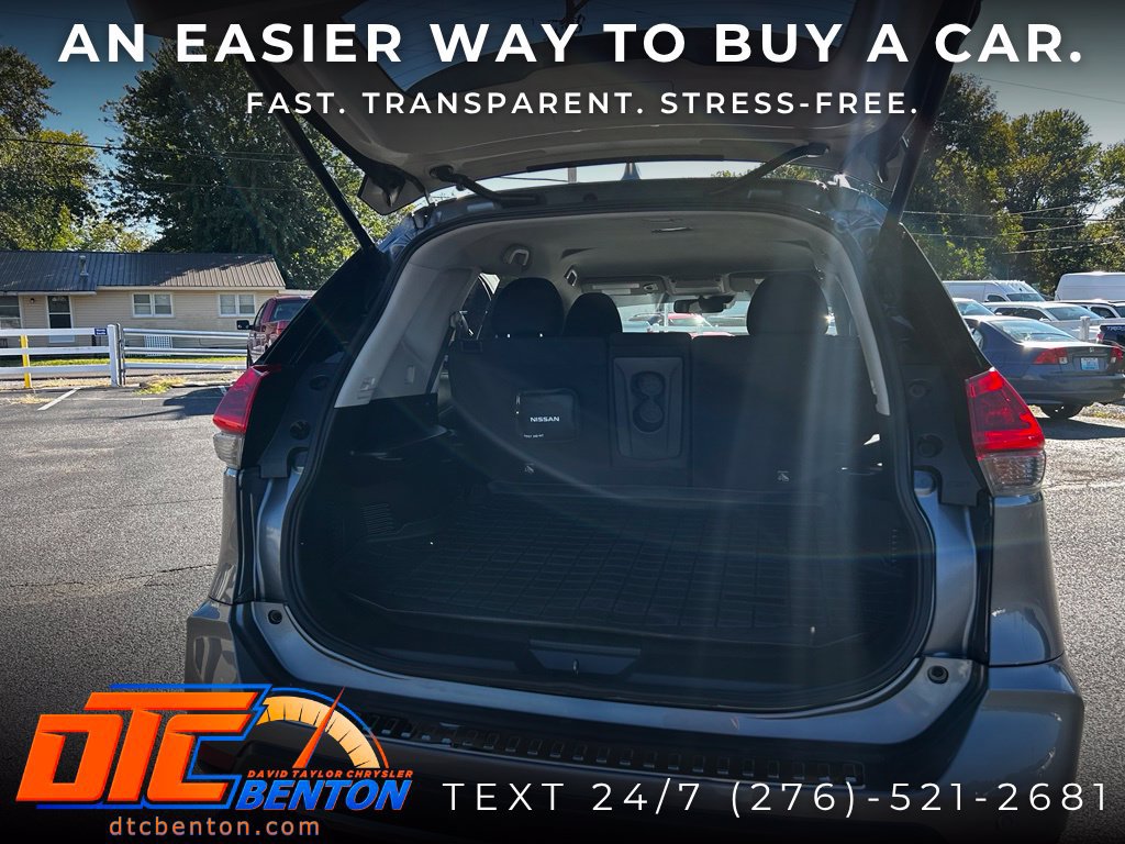 Used 2020 Nissan Rogue SV w/ Premium Package FWD image 27