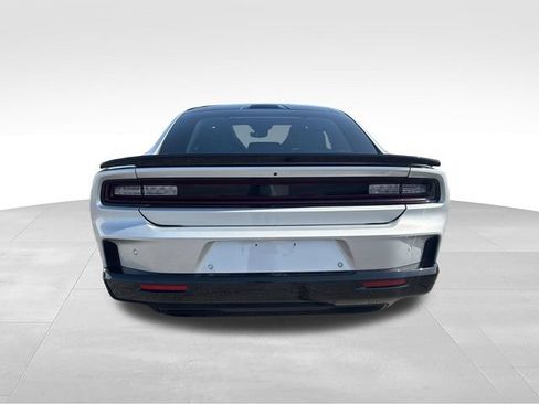 Used 2024 Dodge Charger Daytona Scat Pack w/ Plus Group AWD/4WD image 17