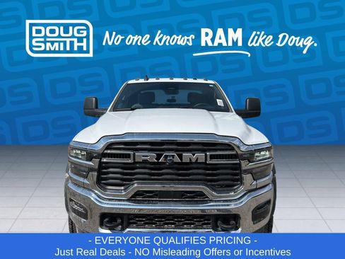 New 2026 RAM 5500 Tradesman w/ Chrome Appearance Group image 9