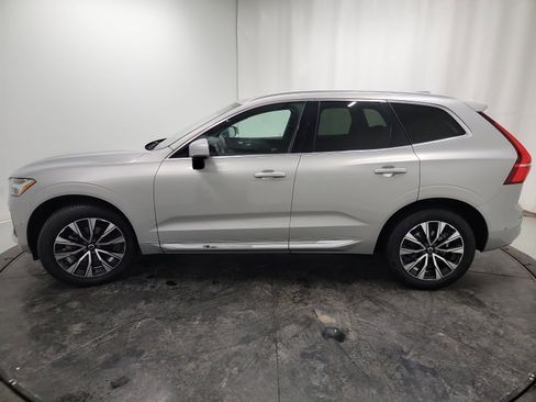 Used 2023 Volvo XC60 B5 Plus image 4