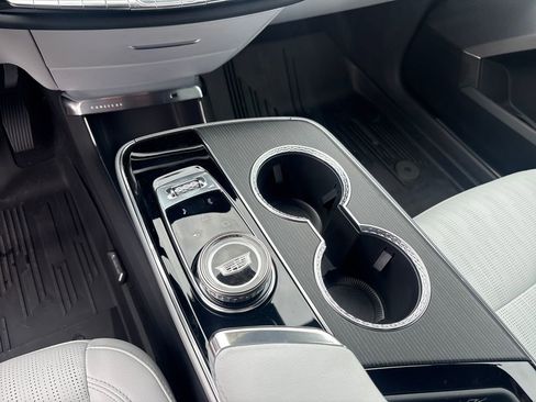 New 2025 Cadillac Lyriq Premium Luxury image 24