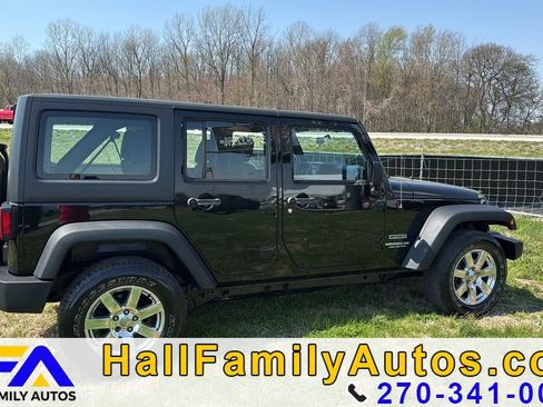 Used 2012 Jeep Wrangler Unlimited Sport image 8