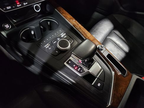 Used 2019 Audi A4 2.0T Premium w/ Convenience Package image 39