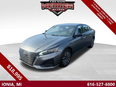 Used 2024 Nissan Altima 2.5 SV