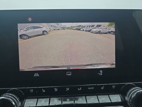 Used 2023 GMC Canyon AT4 w/ AT4 Premium Package AWD/4WD image 22