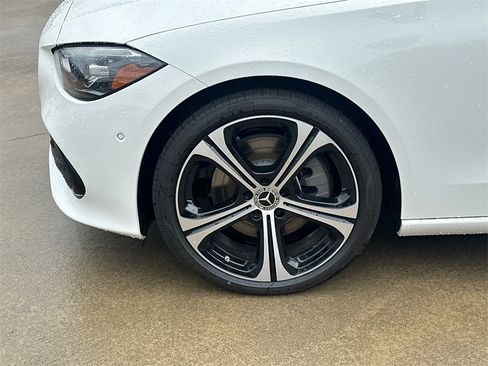 Used 2025 Mercedes-Benz C 300 4MATIC Sedan image 13