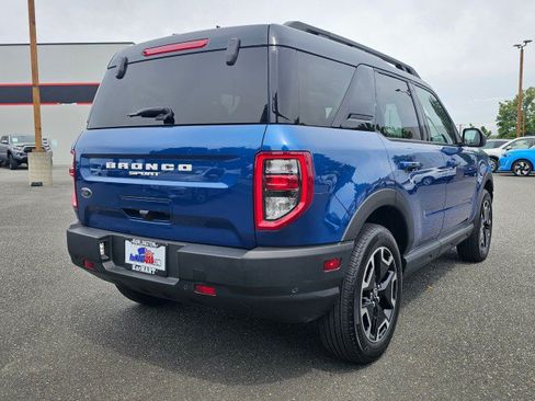 Used 2023 Ford Bronco Sport Outer Banks w/ Tech Package AWD/4WD image 3
