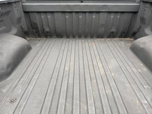 Used 2017 Toyota Tundra SR5 w/ SR5 Upgrade Package RWD image 10