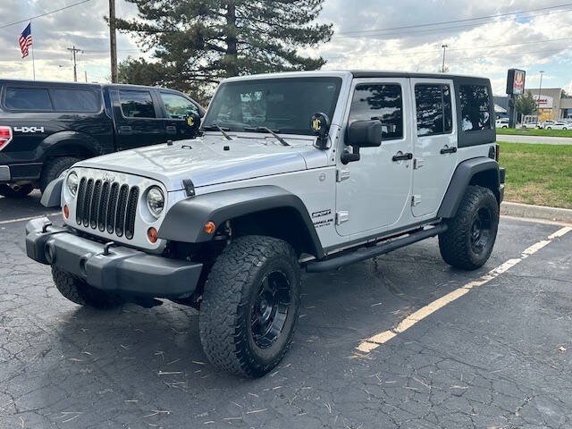 Used 2010 Jeep Wrangler Unlimited Sport AWD/4WD image 3