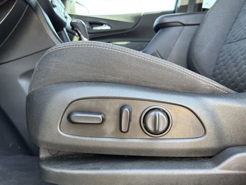 Used 2020 Chevrolet Equinox LT image 9