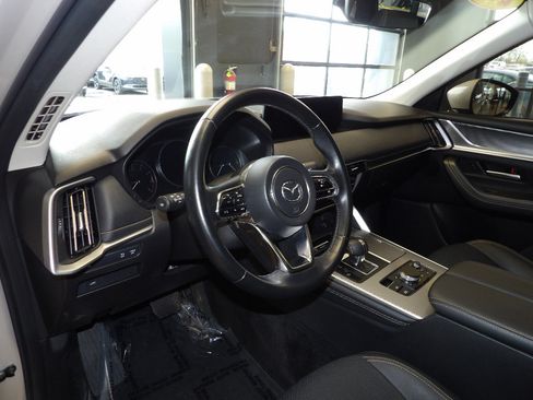 Certified 2024 MAZDA CX-90 3.3 Turbo w/ Preferred Plus AWD/4WD image 27