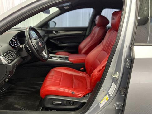 Used 2020 Honda Accord Sport image 2