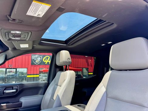 Used 2019 GMC Sierra 1500 SLT AWD/4WD image 16
