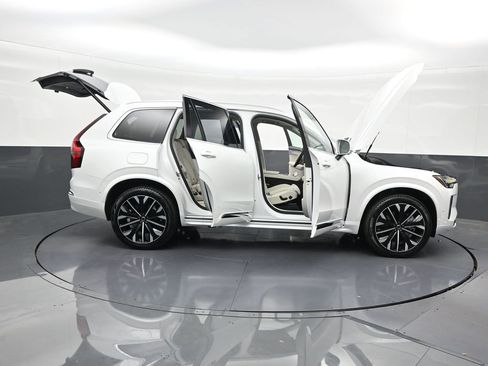 New 2026 Volvo XC90 T8 Ultra w/ Protection Package Premier AWD/4WD image 30
