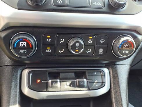 Used 2022 GMC Acadia SLE w/ Driver Convenience Package AWD/4WD image 25