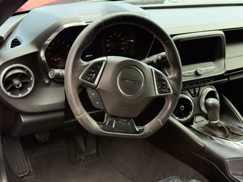 Used 2020 Chevrolet Camaro LT w/ 1LE Track Performance Package RWD image 4