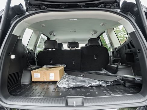 New 2026 Hyundai Ioniq 9 SEL image 9