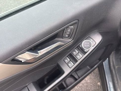 Used 2022 Ford Escape SEL image 16