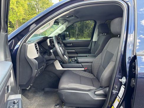 Used 2024 Toyota Tundra SR5 w/ TRD Off-Road Package AWD/4WD image 17
