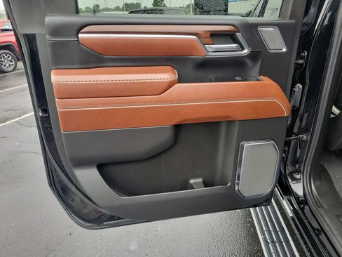 Used 2024 GMC Sierra 2500 Denali Ultimate AWD/4WD image 14