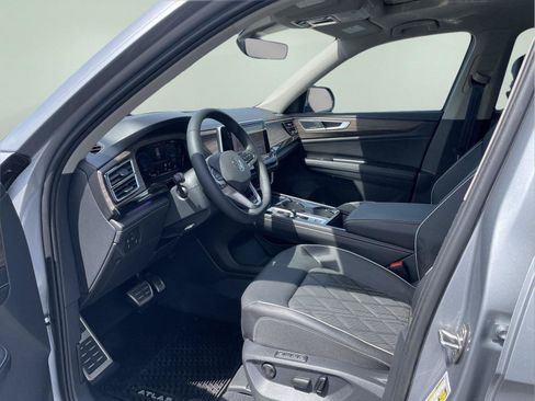 Used 2026 Volkswagen Atlas SEL Premium R-Line AWD/4WD image 12