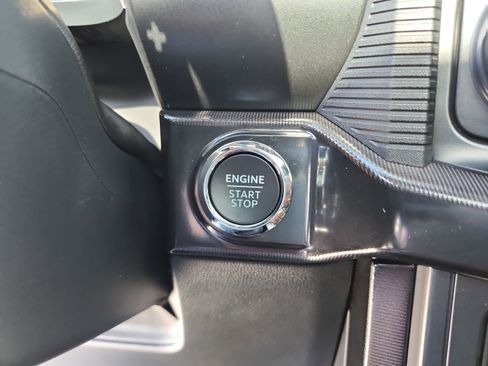 Used 2025 Ford F150 Raptor w/ Equipment Group 803A Raptor R AWD/4WD image 30