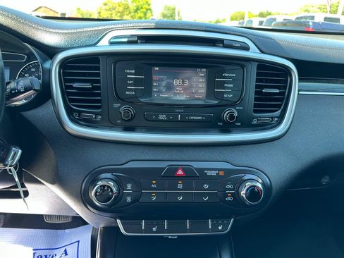 Used 2016 Kia Sorento FWD w/ LX Convenience Package image 15