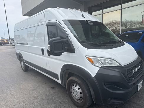 Used 2023 RAM ProMaster 2500 image 1
