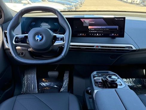Used 2026 BMW iX xDrive45 image 30