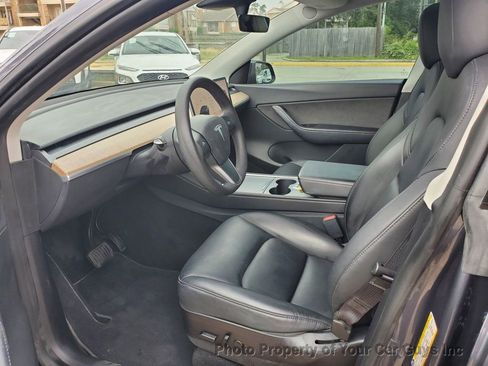 Used 2023 Tesla Model Y Long Range AWD/4WD image 22