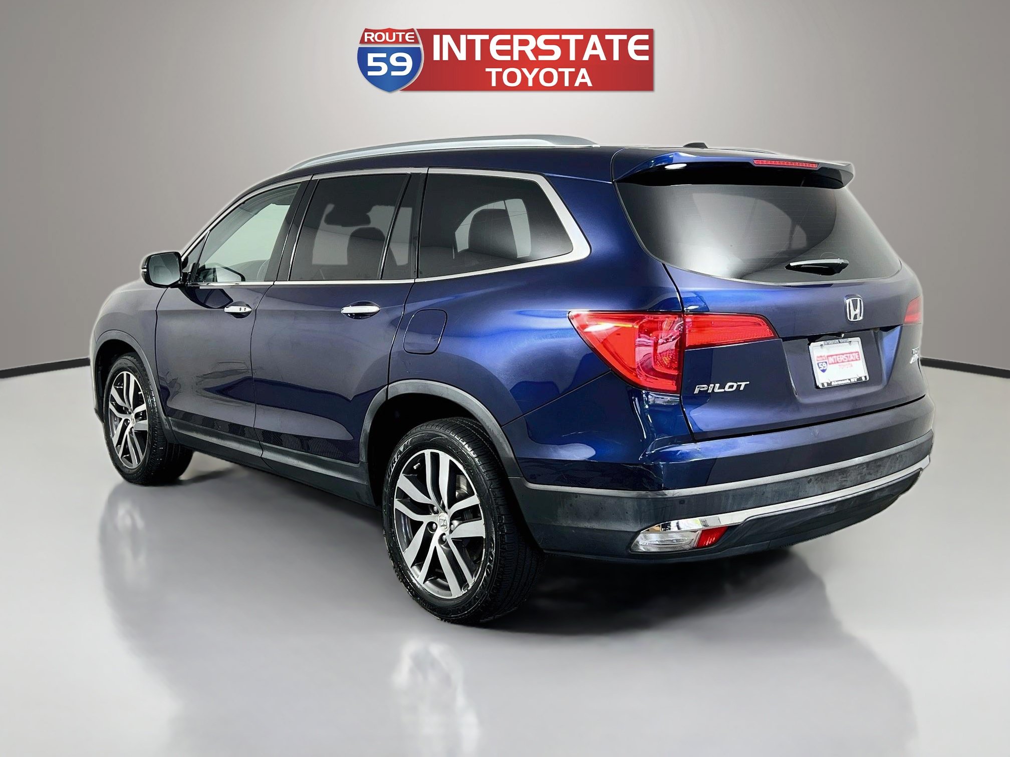 Used 2016 Honda Pilot Touring image 5