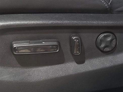 Used 2022 Honda CR-V EX-L image 16