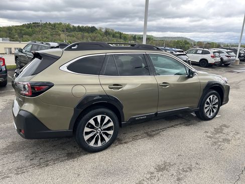 Used 2024 Subaru Outback Limited AWD/4WD image 10
