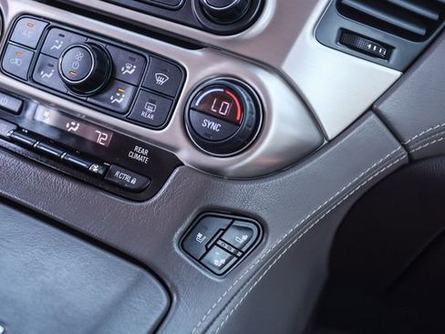Used 2019 GMC Yukon Denali w/ Denali Ultimate Package AWD/4WD image 39