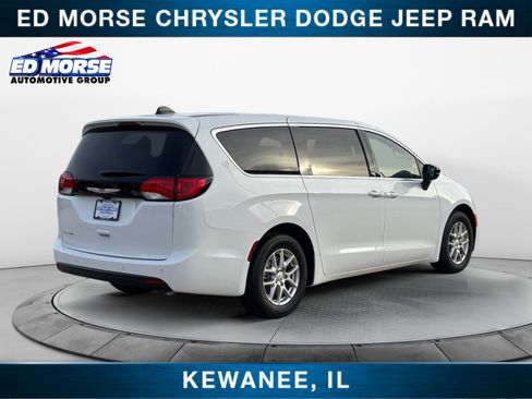 New 2026 Chrysler Voyager LX image 5