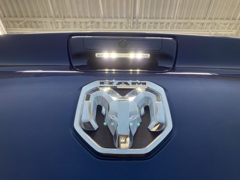 Used 2024 RAM 1500 Laramie image 30