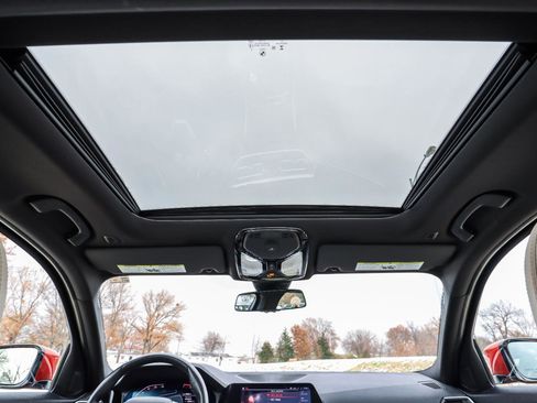 Used 2019 BMW 330i xDrive Sedan w/ Premium Package image 6