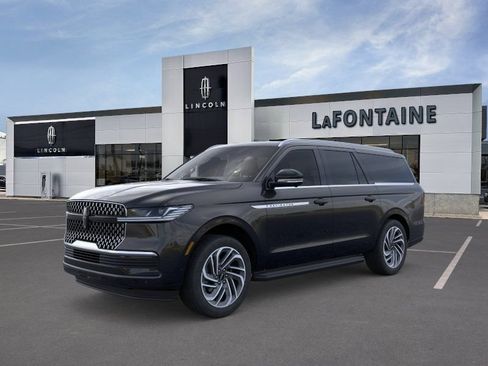 New 2026 Lincoln Navigator L Premier AWD/4WD image 1