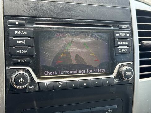 Used 2018 Nissan Frontier SV RWD image 27