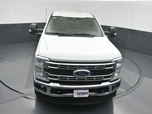 Used 2024 Ford F250 XLT w/ FX4 Off-Road Package AWD/4WD image 36