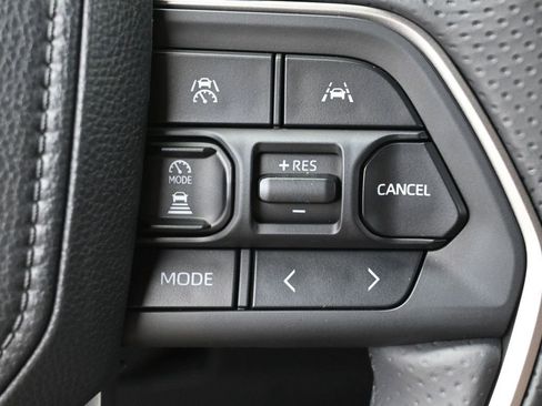 Certified 2025 Toyota 4Runner Limited AWD/4WD image 21