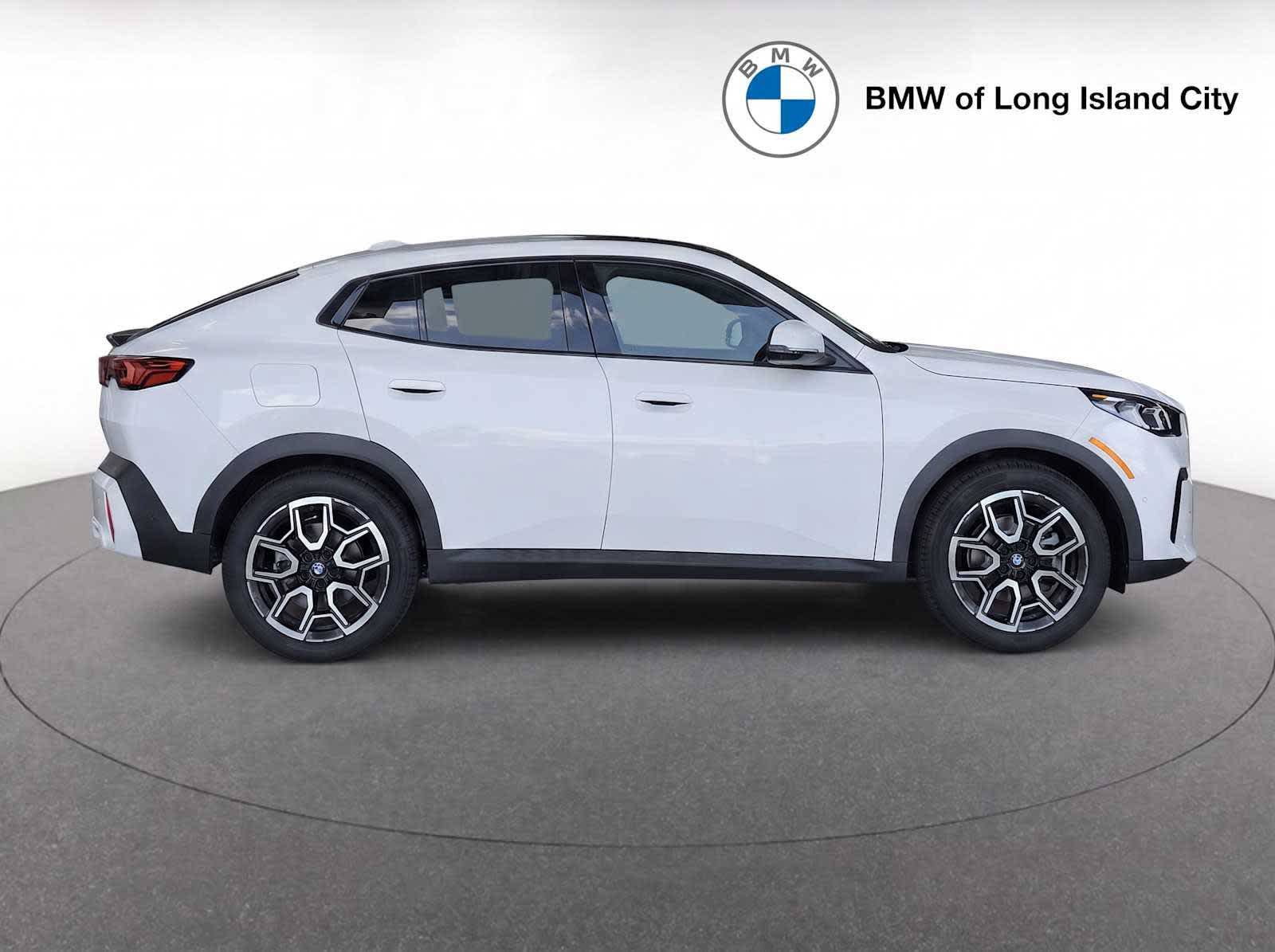 New 2026 BMW X2 xDrive28i w/ Convenience Package AWD/4WD image 8